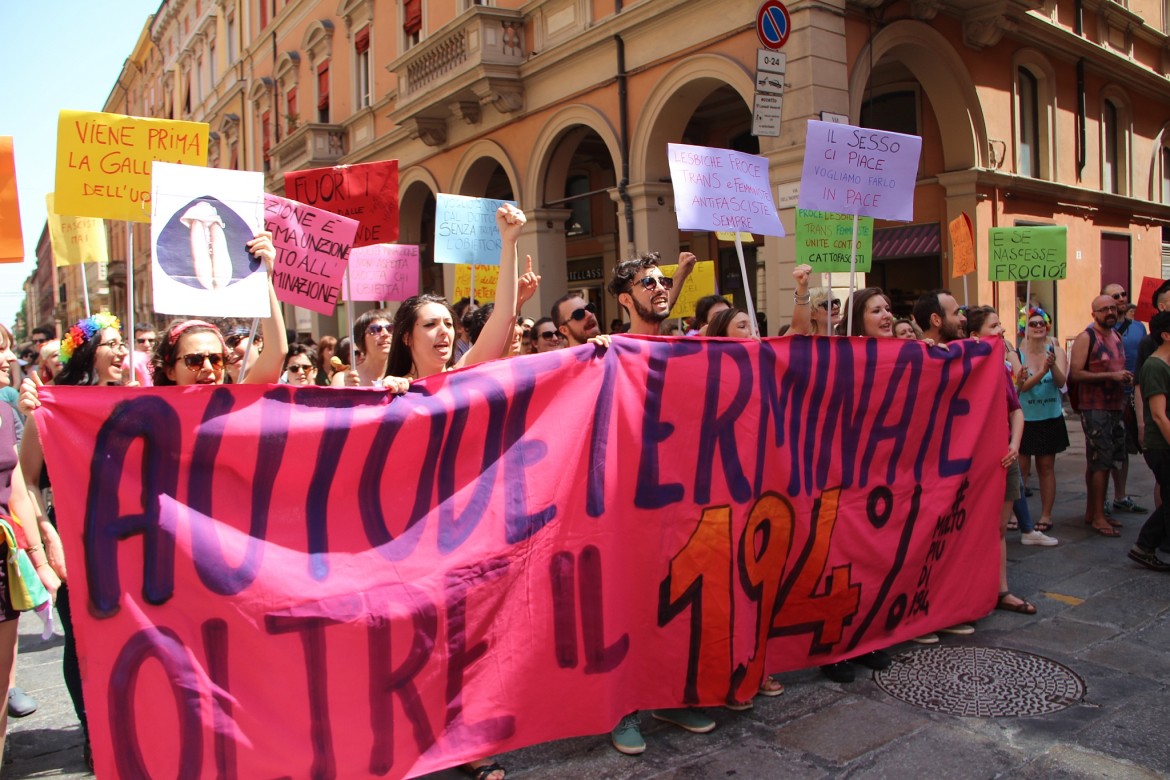 «Supervagina» ignora 19 anti-abortisti