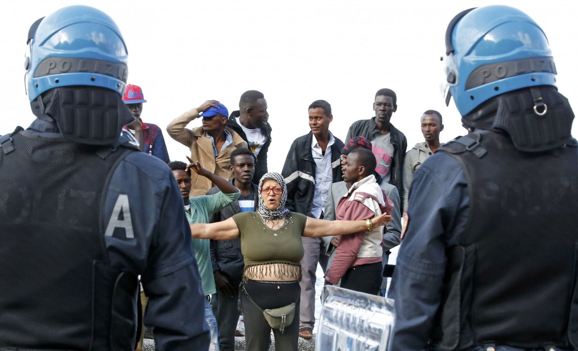 Don Favarin: «L’accoglienza si fa strada nonostante le infamie»