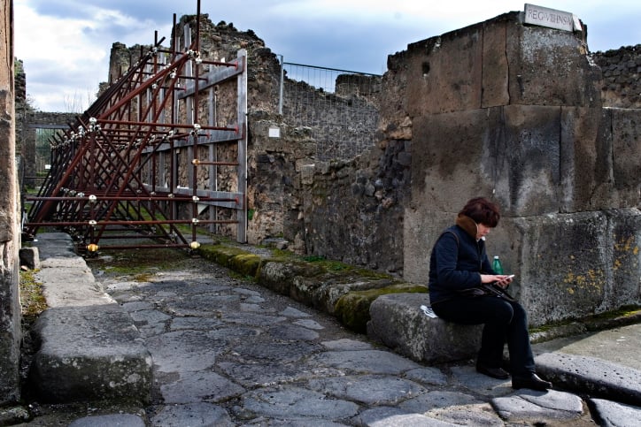 Pompei, 2 mila in coda Chiuso per assemblea