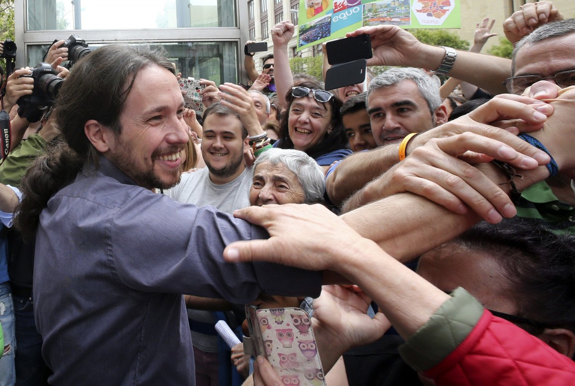 Podemos, le primarie on line incoronano Iglesias