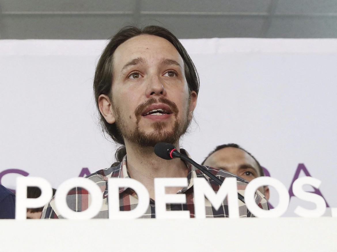 Podemos giù nei sondaggi