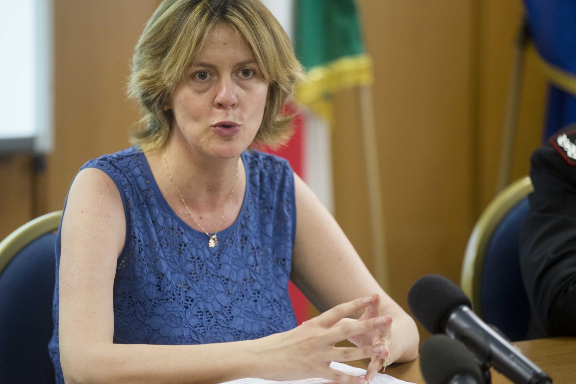 Lettera alla ministra Lorenzin: pillola abortiva, obbligo di ricovero «inappropriato»