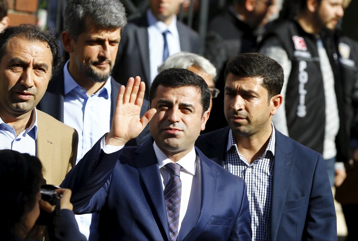 Il leader dell’Hdp Demirtas  scampato ad un attentato