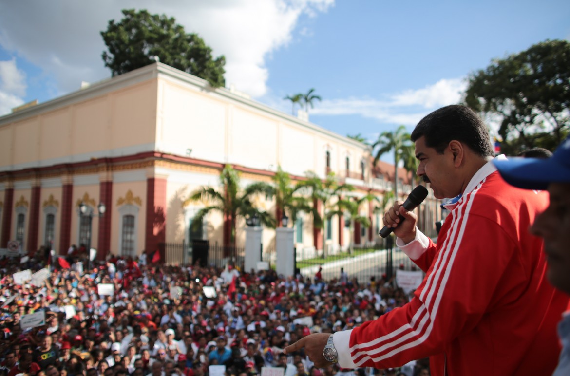 Venezuela, contro le destre «parlamento comunale»