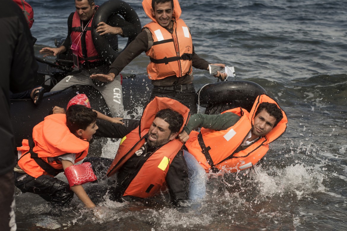 Naufragio davanti alla Turchia tra i morti anche dieci bambini