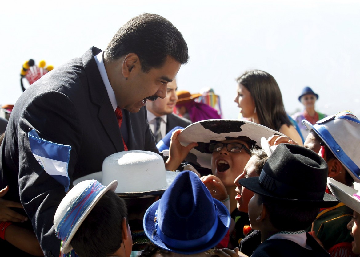 Venezuela, le destre in parlamento: «Emergenza umanitaria»