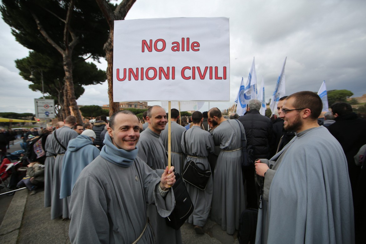 Cattolici oltranzisti e identitari, prove di nazionalismo teo-con ad Assisi