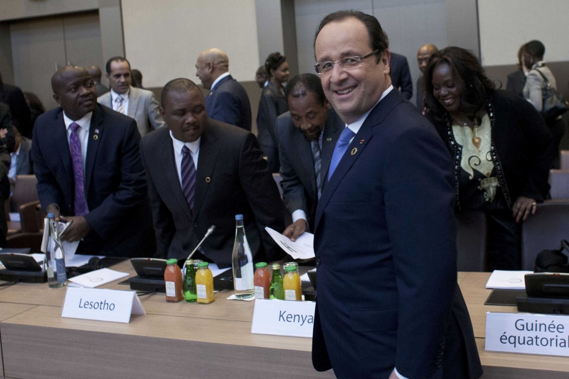 13storie summit francia africa hollande piccola