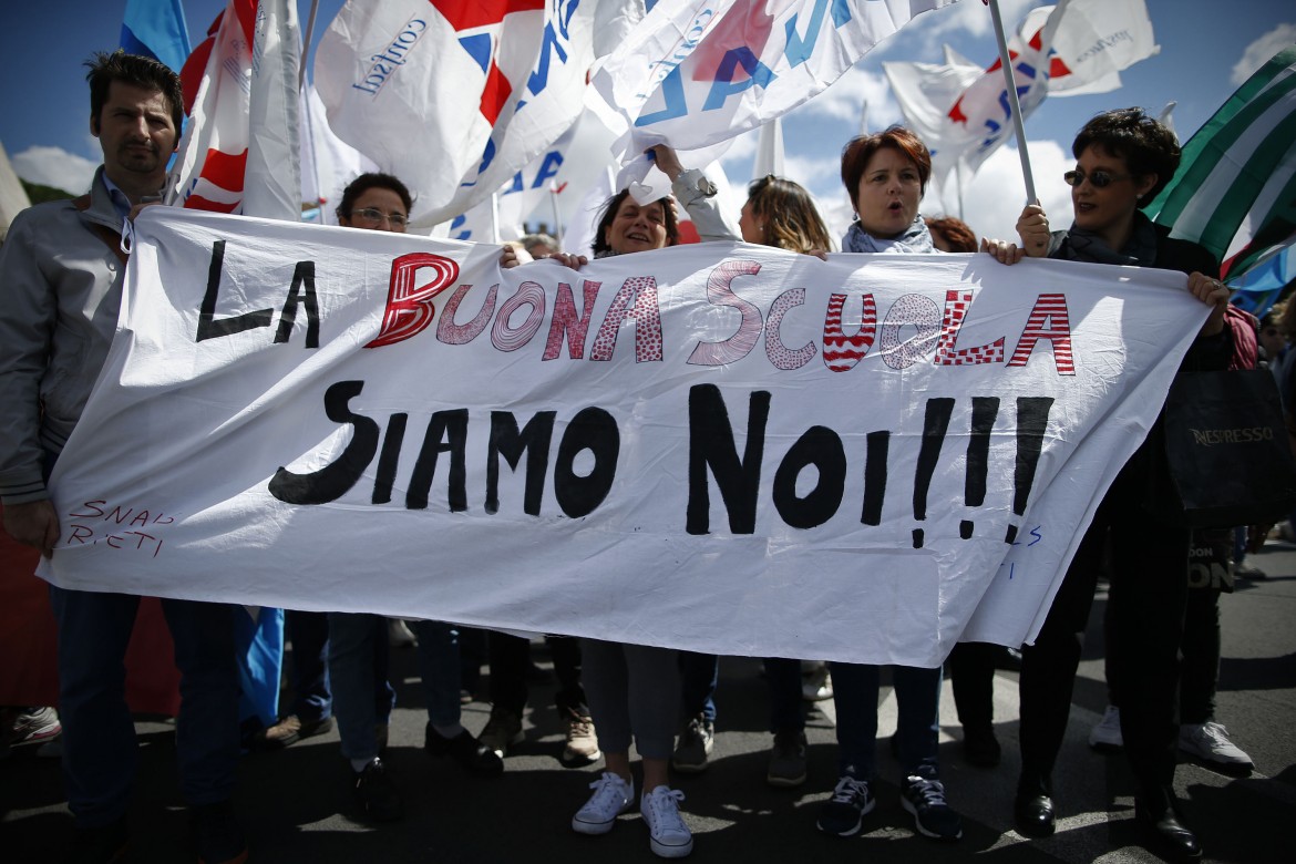 Sciopero scuola, Cgil, Cisl e Uil: «Giannini dimettiti»