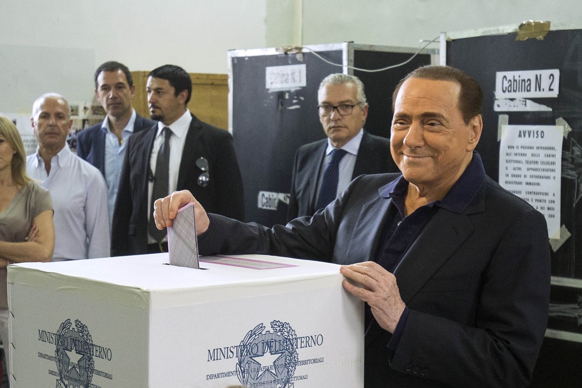 Voto a giugno, Arcore batte un colpo