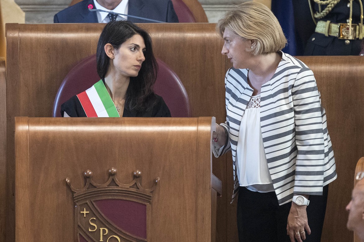 Delenda Roma, la politica smarrita tra scartoffie e ossessioni