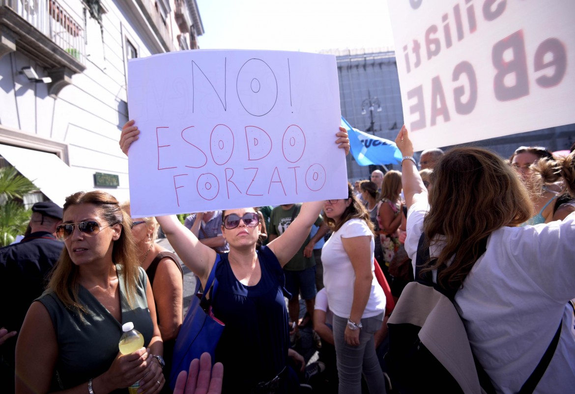 La calda estate dei docenti schiavi dell’algoritmo Miur