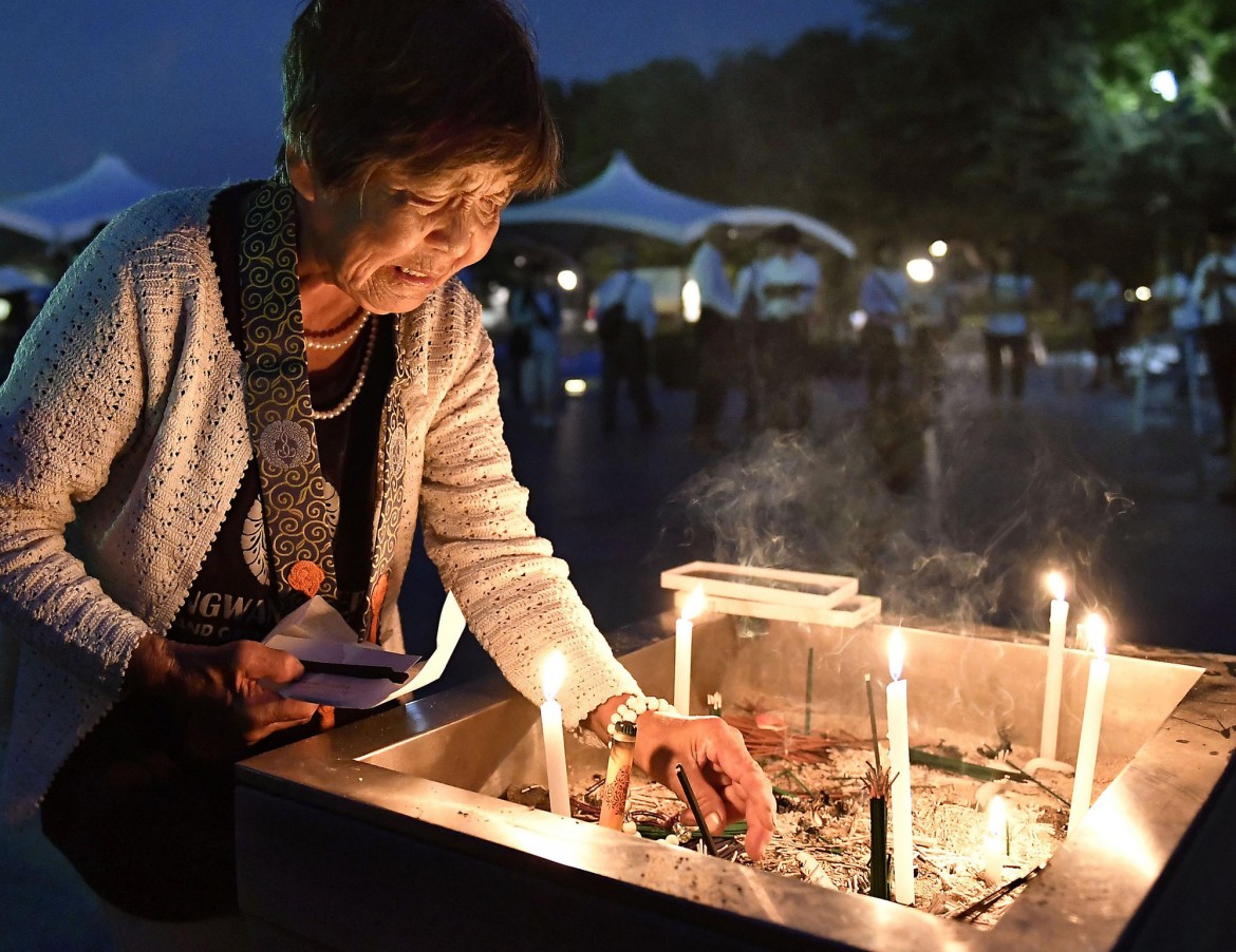 71 anni dopo a Hiroshima: «Mai più nucleare»