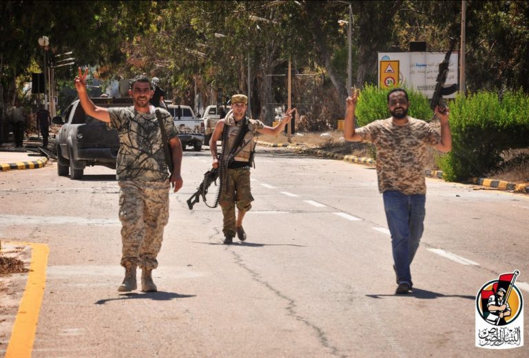 Cade Sirte, roccaforte del califfo in Libia