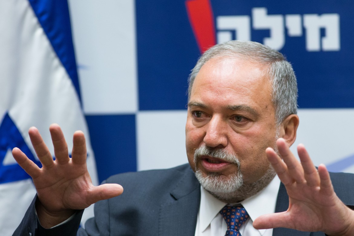 Lieberman: giornalisti nemici dei soldati che combattono i terroristi