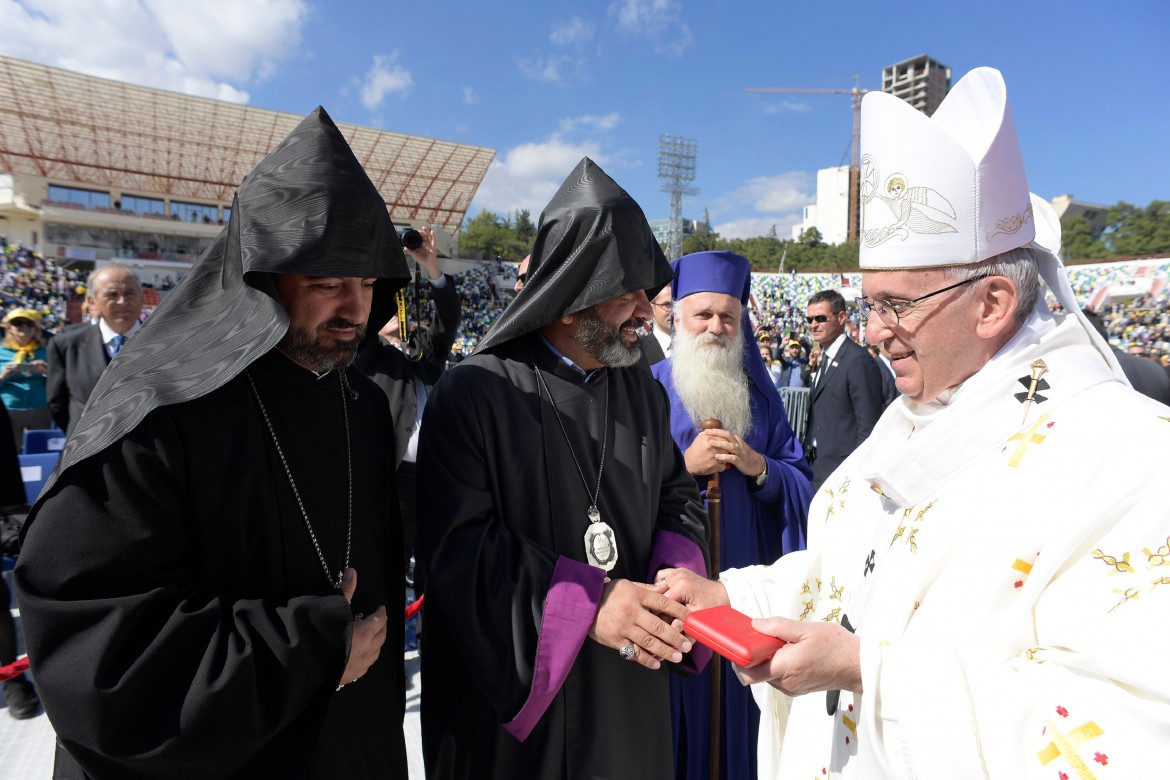 Teoria del gender, la devozione patriarcale di Bergoglio