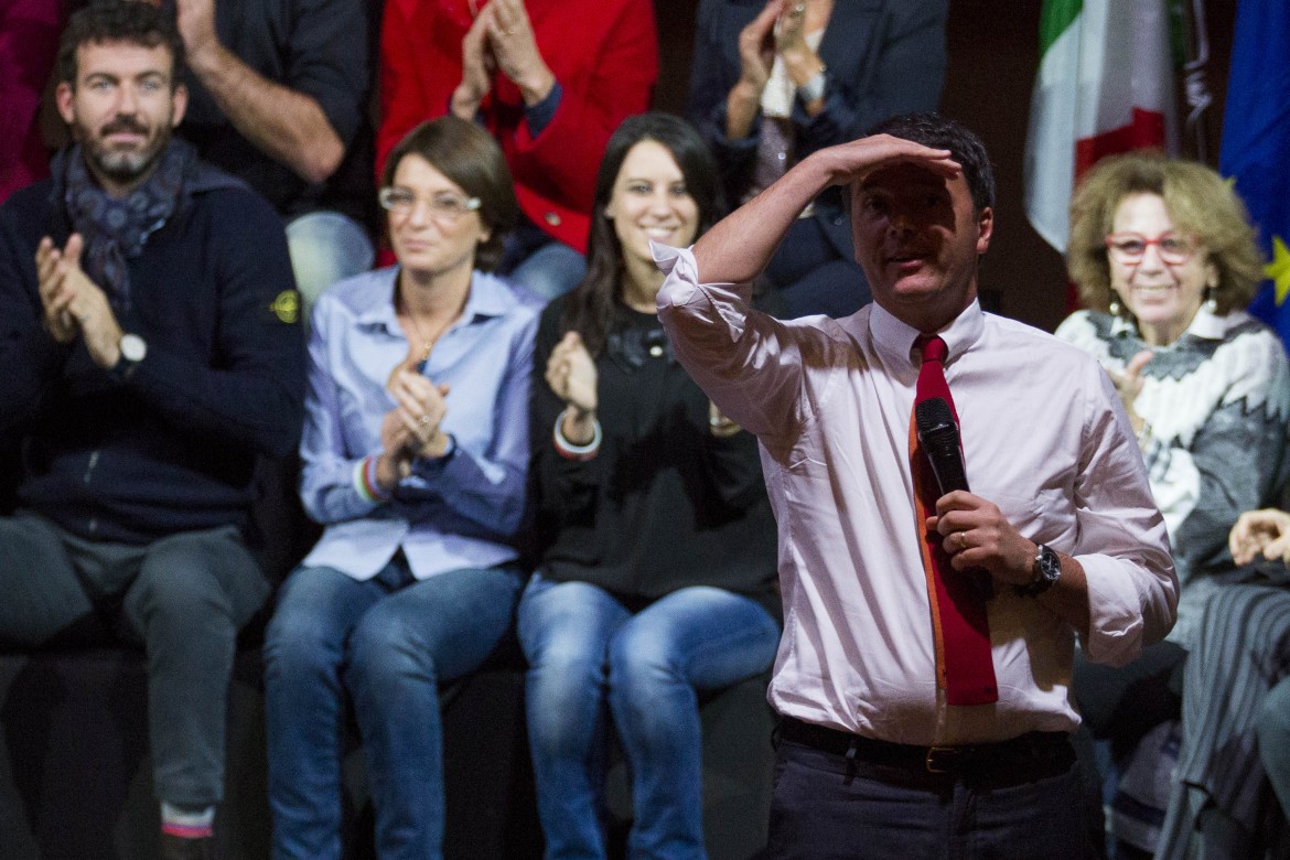 Renzi in the cloud. Ma la fila non è per il Sì