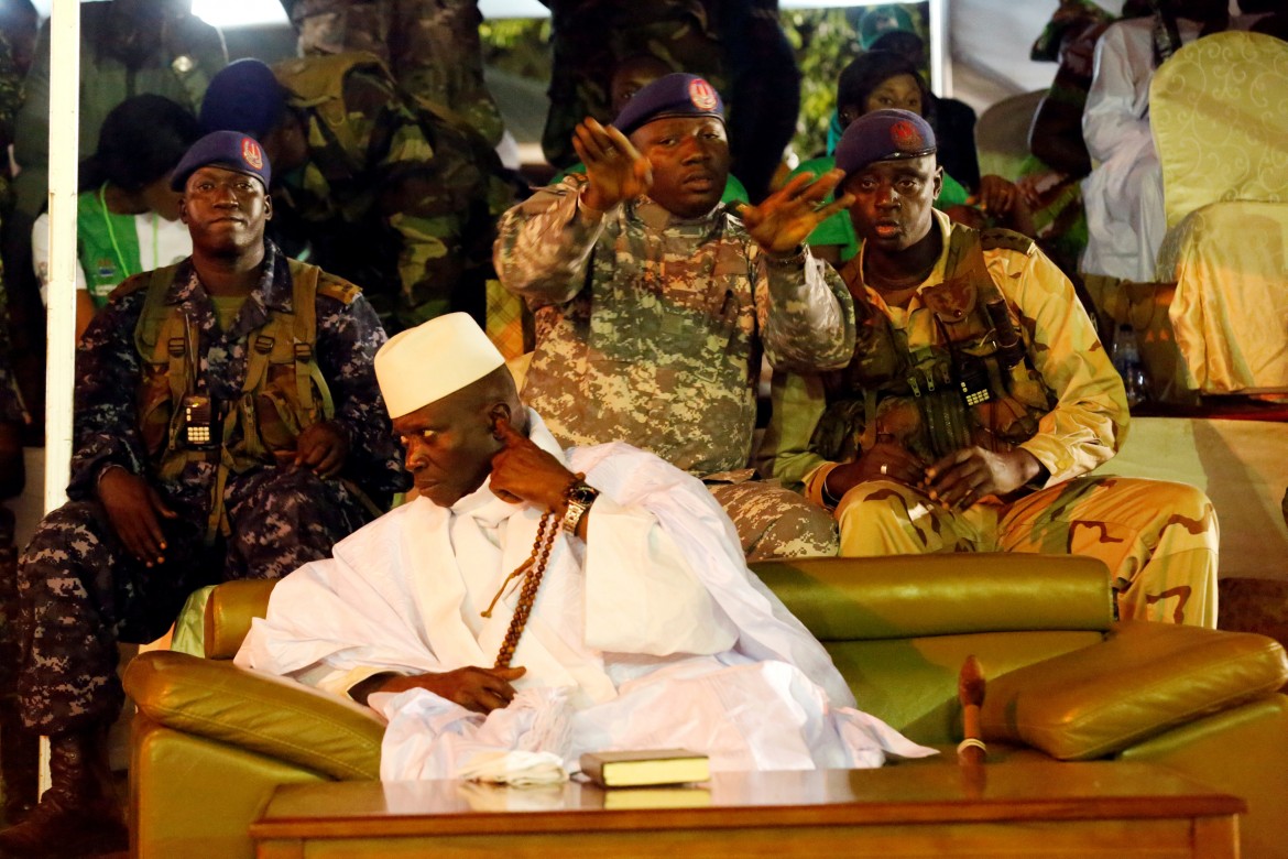 Jammeh, prima il fairplay poi l’esercito nelle strade