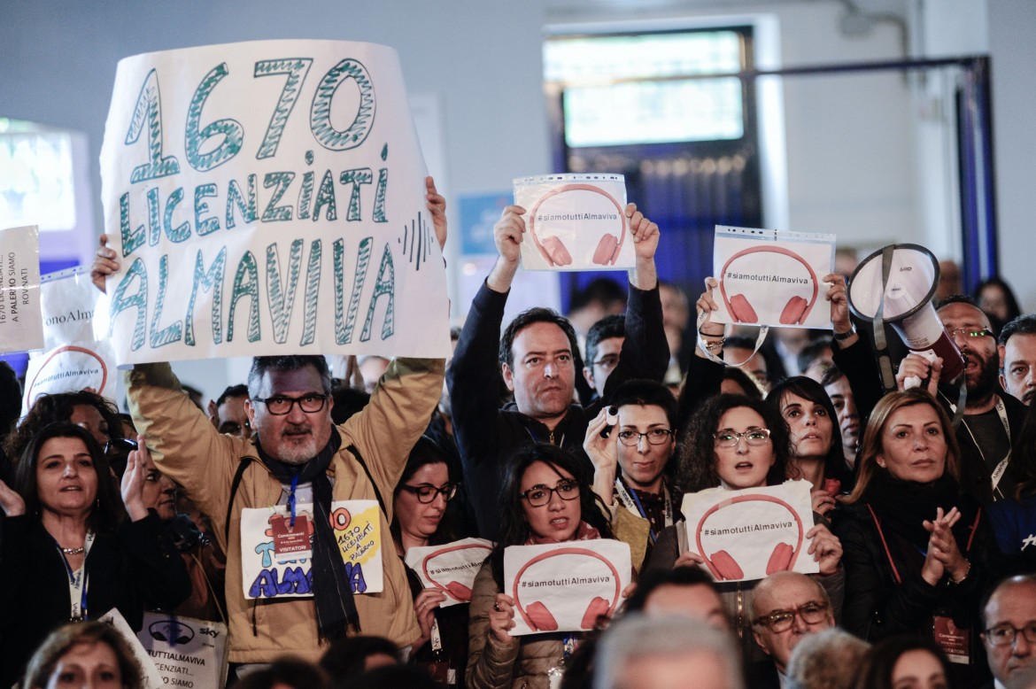 Fumata nera Almaviva, ultime ore per salvare tutti i posti