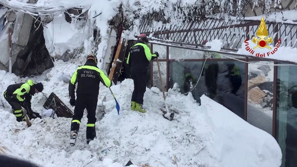 Vigili del fuoco: «Fine dell’autonomia, il governo ci vuole sotto i prefetti»