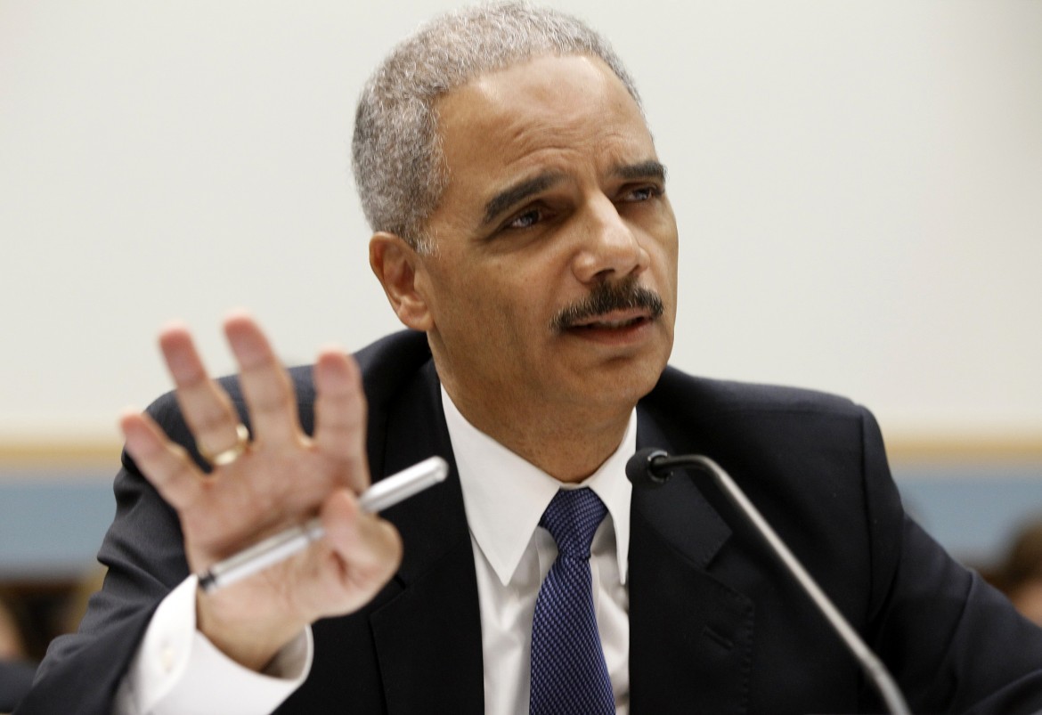 Eric Holder: «È con la protesta  che rifaremo grande l’America»