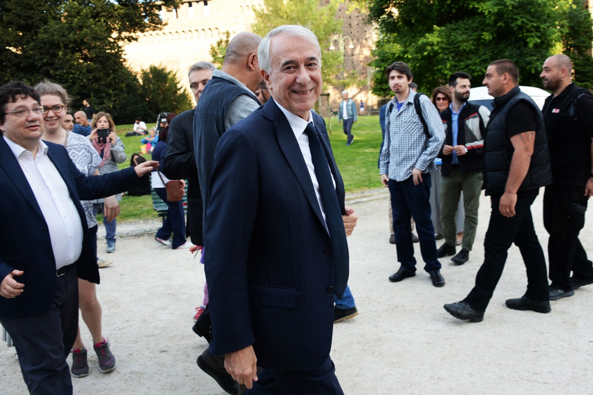 Pisapia cambia passo, pronta la «rete»