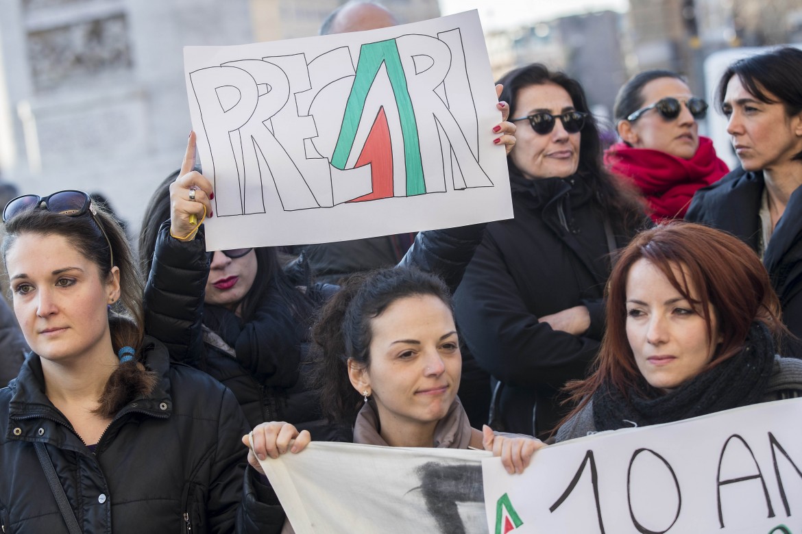 Alitalia riapre il tavolo per il contratto, ma non ritira il regolamento