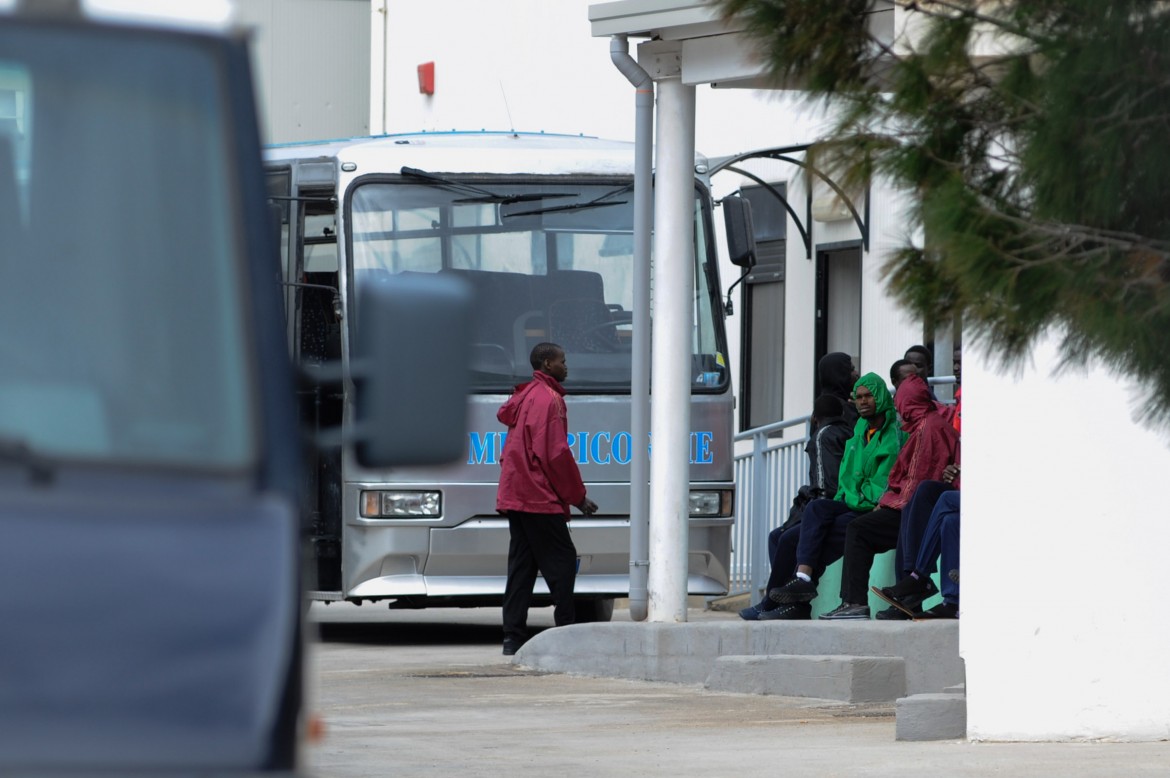 I migranti seviziati in Libia: «È lui il nostro aguzzino»