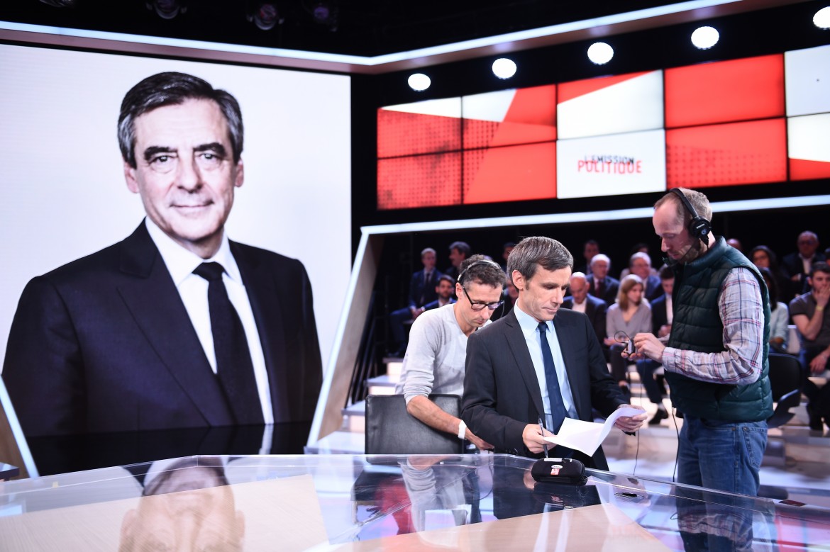 La rabbia di Fillon, che urla al “complotto”