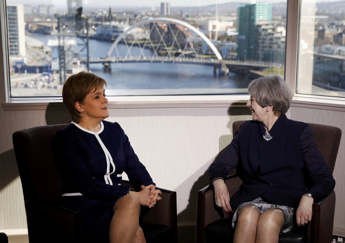 Brexit, nessuna intesa tra May e Sturgeon