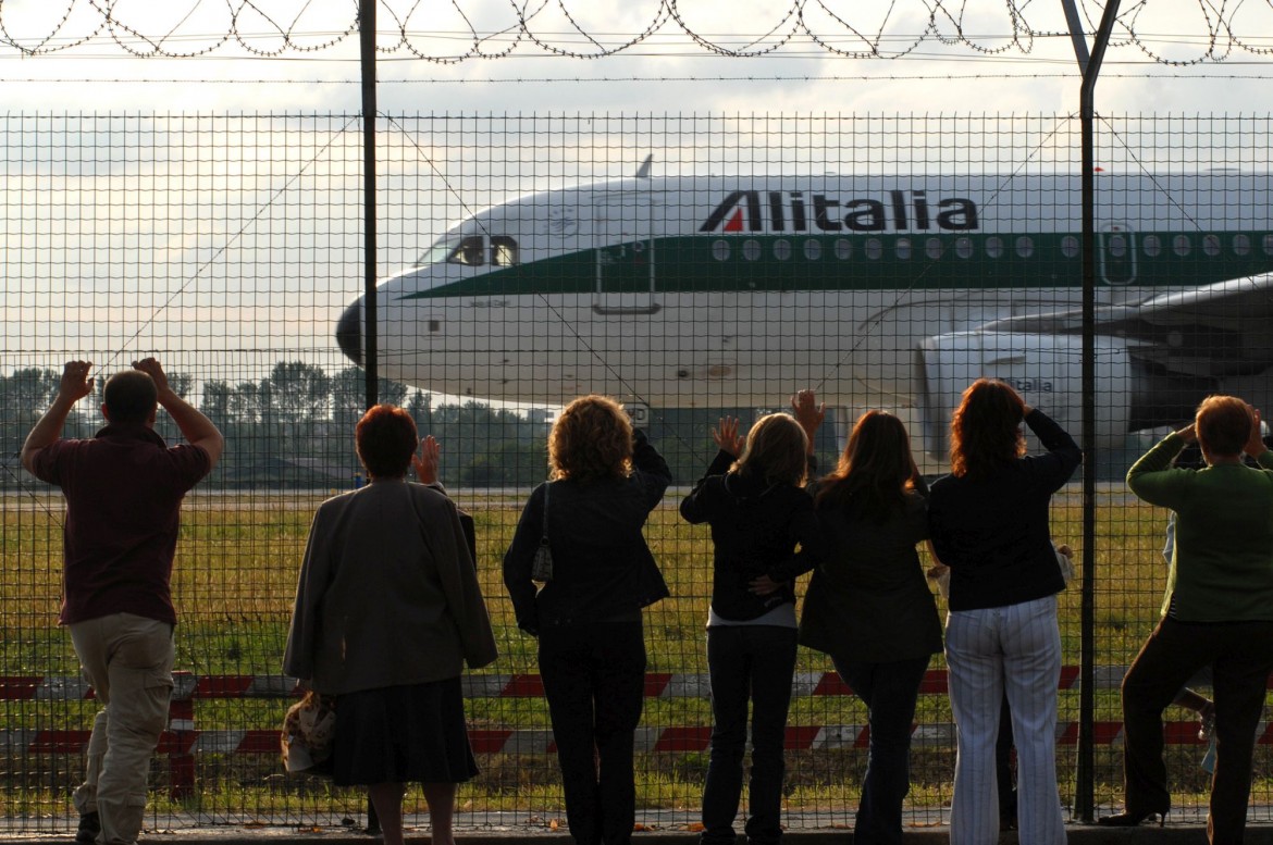 Alitalia, proroga fino al 15 giugno