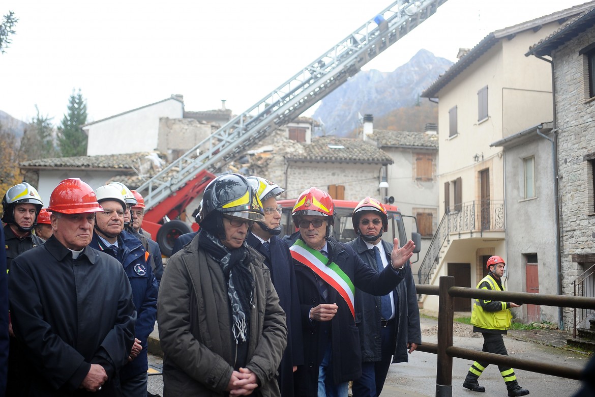 Ussita, il sindaco indagato si dimette