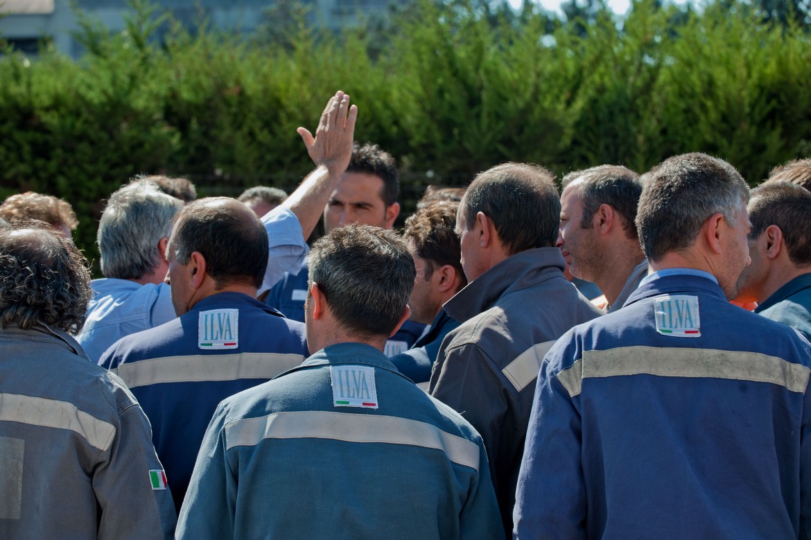 Ilva, i sindacati: sì alla trattativa, no agli esuberi