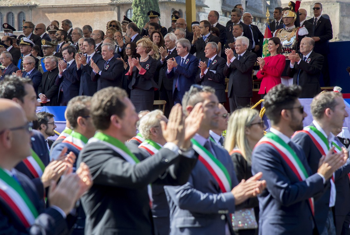 Le crepe aperte nella legislatura