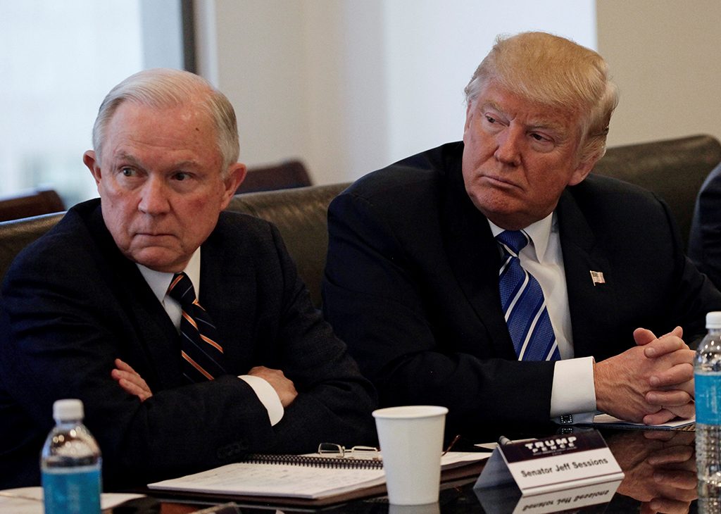 Fondi da paesi esteri, Trump sulla graticola. E oggi depone Sessions