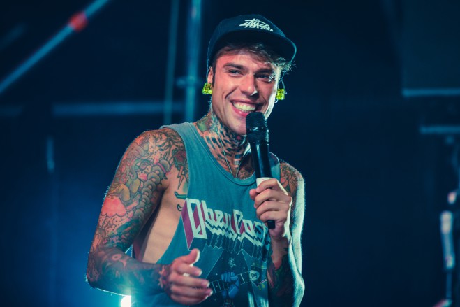 Fedez accusa Franceschini di «conflitto d’interessi»