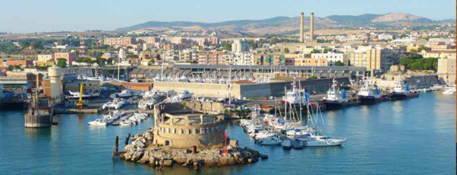 E Salvini va a Civitavecchia a manifestare con CasaPound