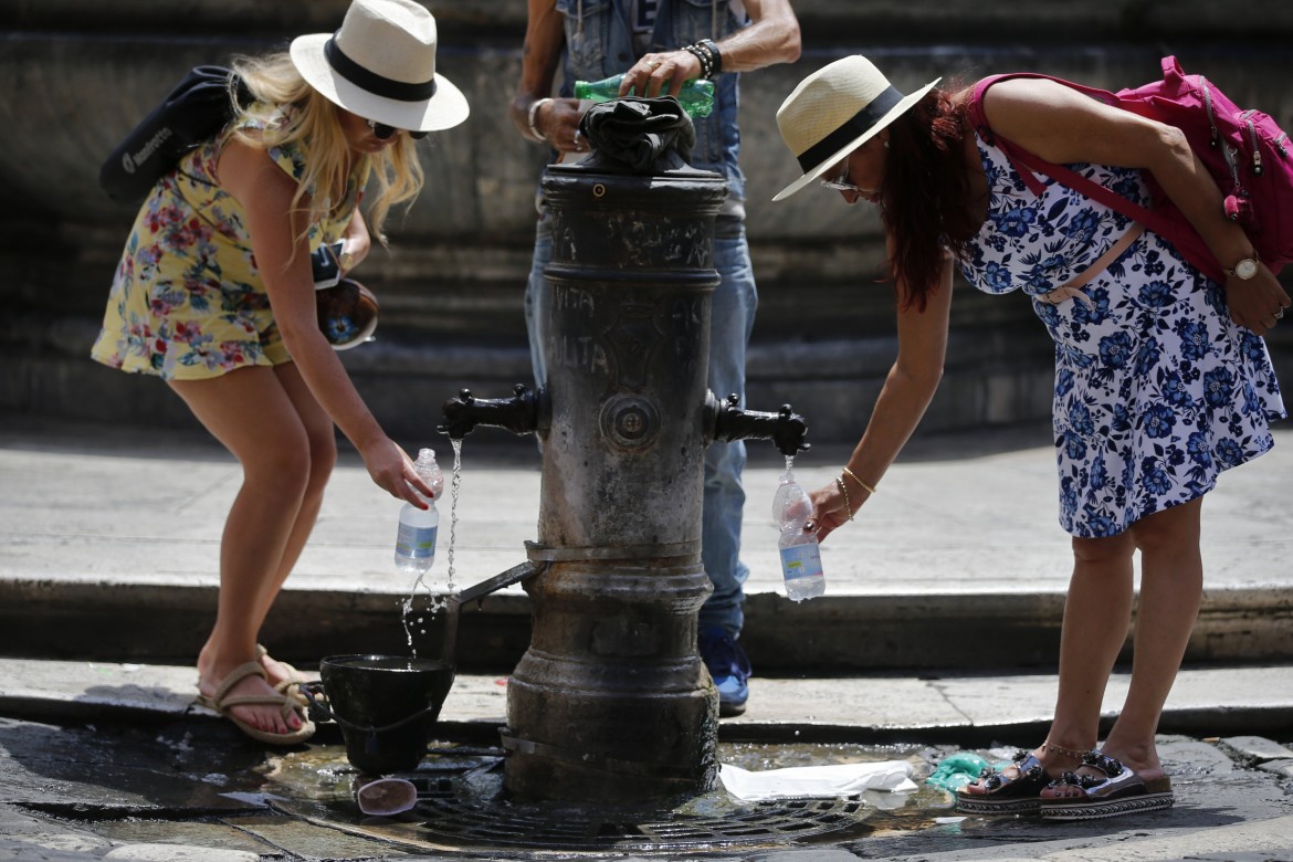 Acqua in piazza: per la vita, contro la Borsa