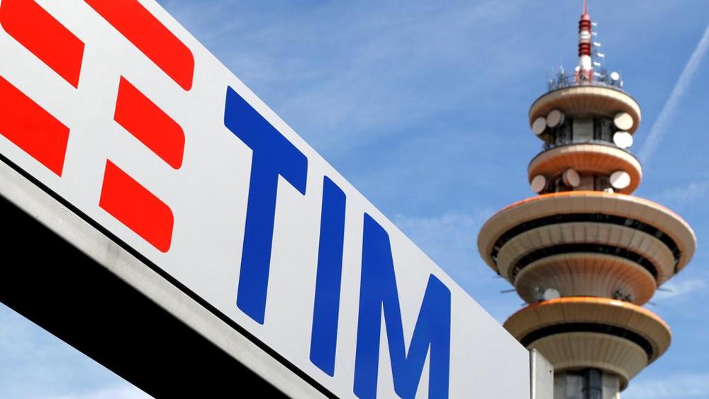 Tim in caduta libera, sindacati al Mise il 22