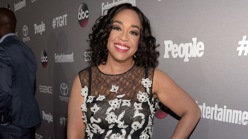 Shonda Rhimes lascia Abc e firma per Netflix