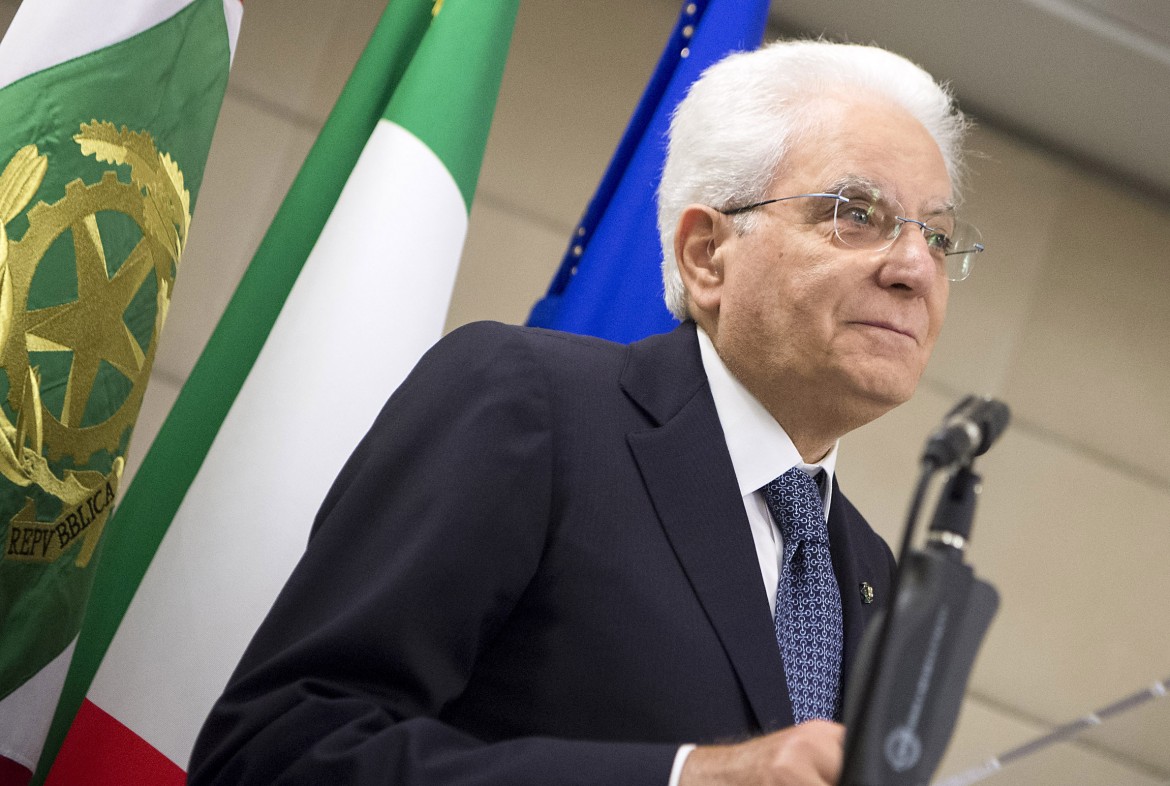 Codice antimafia, Mattarella firma con critiche