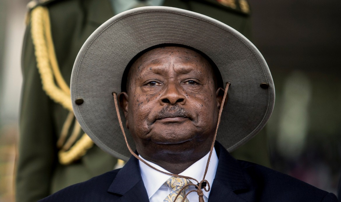 Museveni a vita? Uganda, violenze in aula e fuori