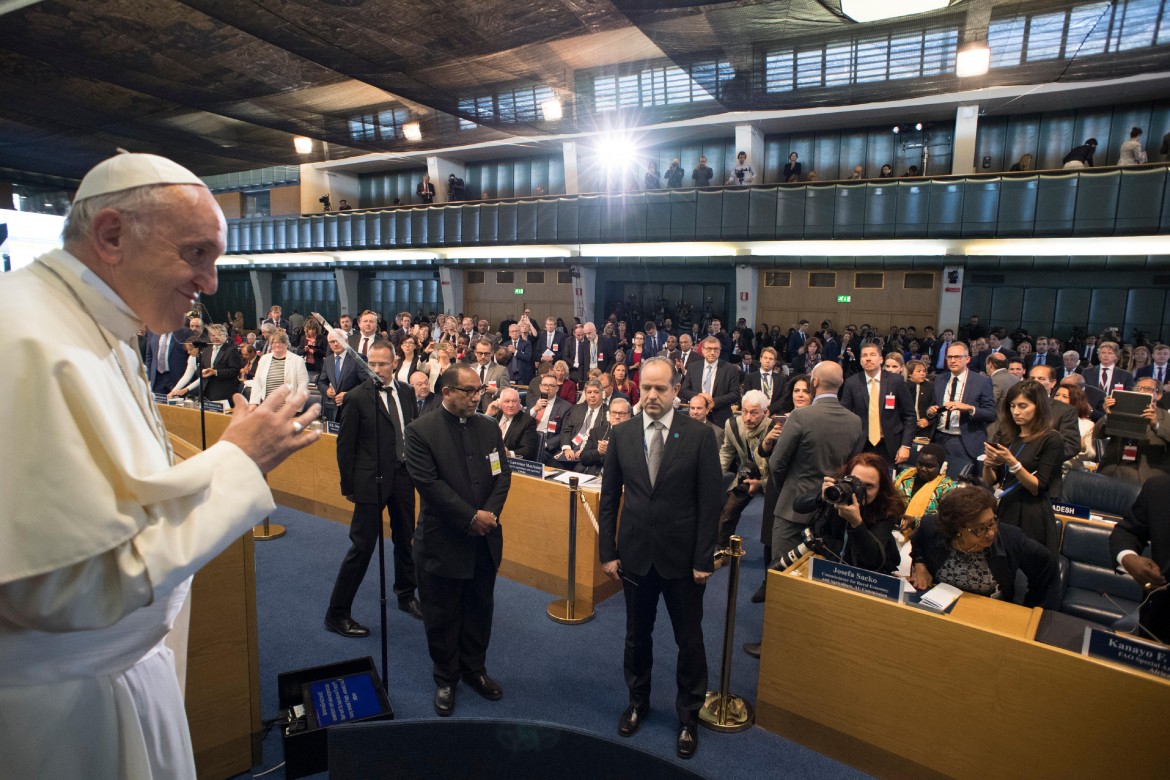 «Un patto mondiale sulle migrazioni per battere la fame»