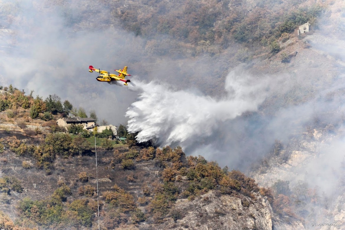 Val di Susa, cala il vento ma l’allarme resta alto