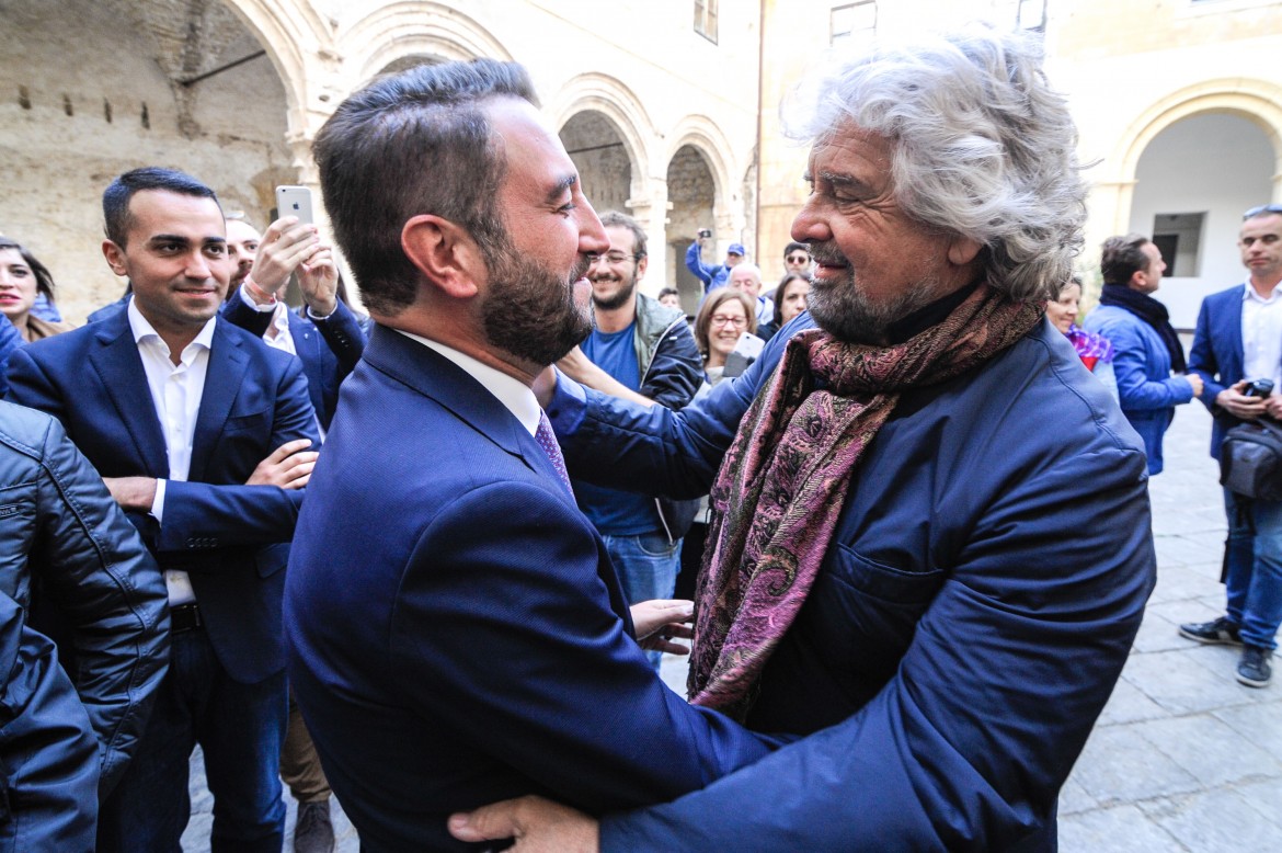 Un tweet rovente e un cugino pesante, inciampi M5S in finale di campagna