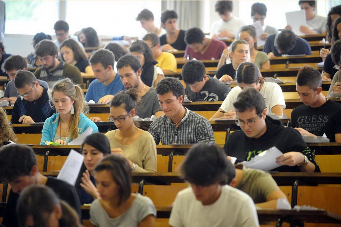 Più tasse, meno diritti. Gli atenei salvati dagli studenti