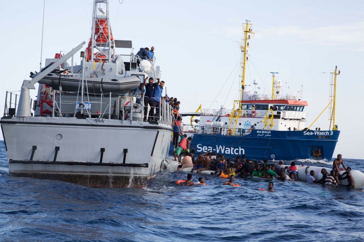 Nessuna irregolarità ma Sea Watch è bloccata