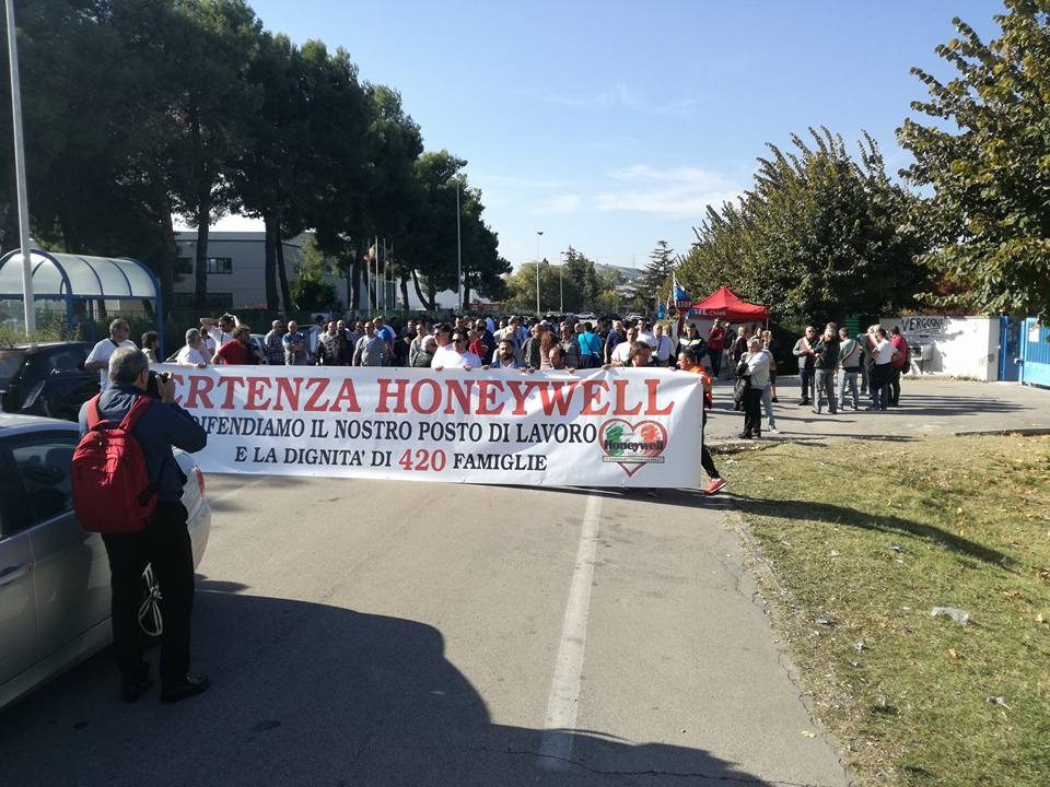 La Honeywell delocalizza,  420 lavoratori in mobilità