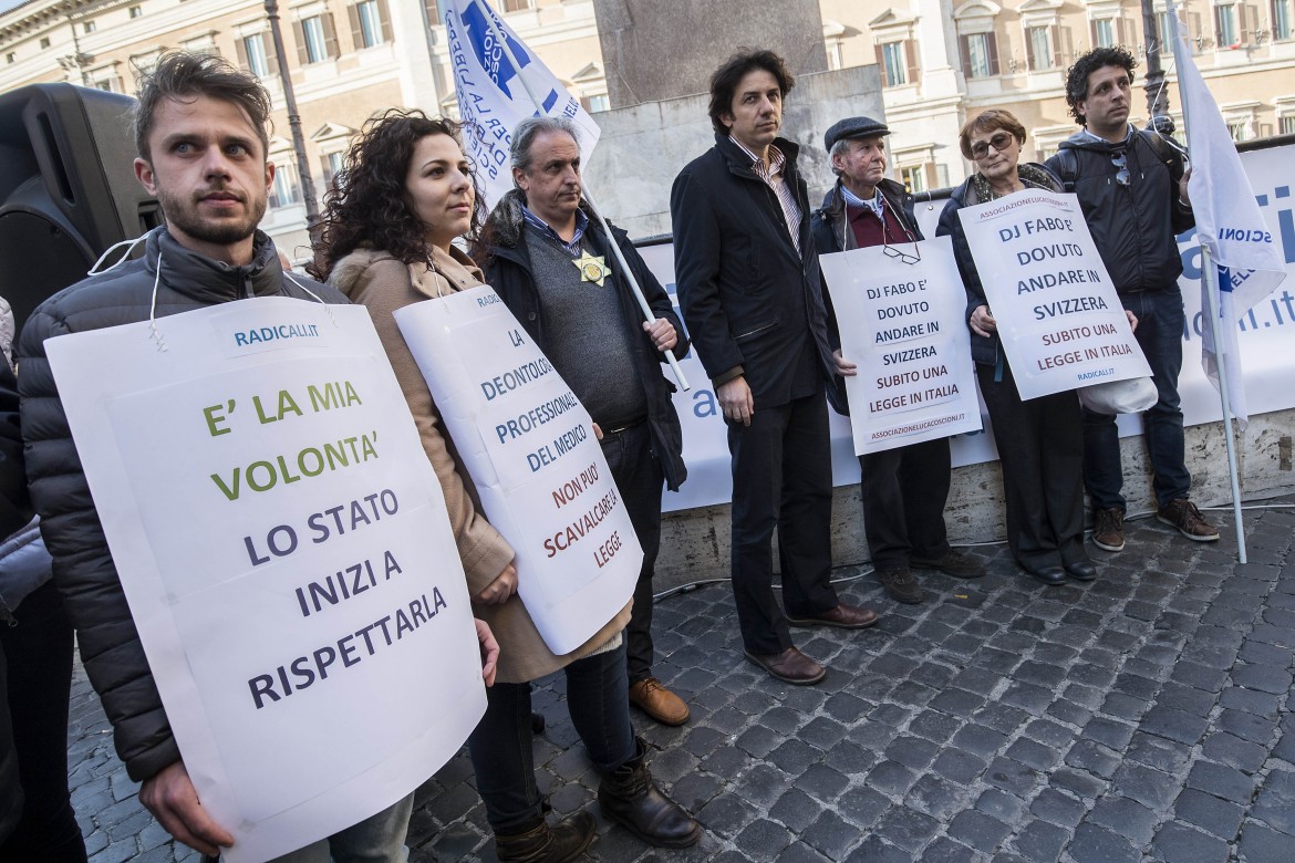 Biotestamento, voto finale il  14 dicembre. E il calendario può andare in soffitta