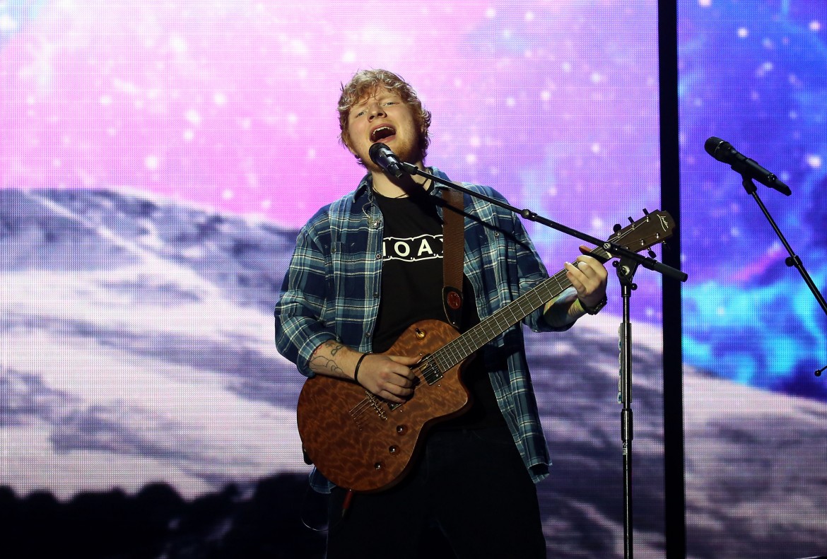 Ed Sheeran sbanca la hit italiana 2017